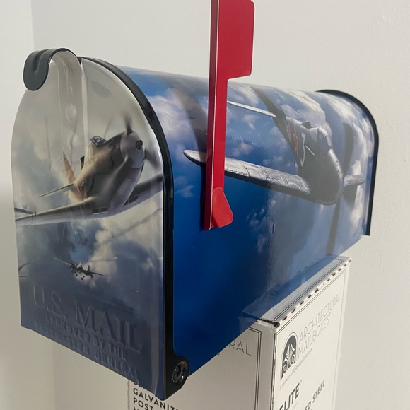 COPY - Beautiful Custom Mailbox with nostalgic plane theme. Gift ideas! Trusted… - Picture 3 of 4